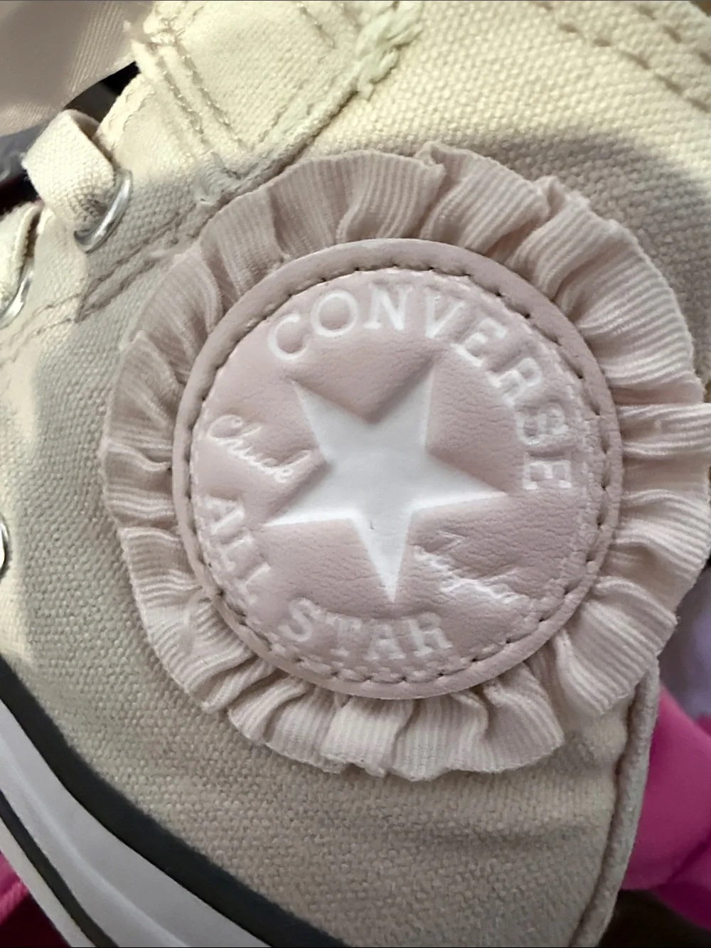 Converse High-Top Sneakers with Satin Bow - Light Pink